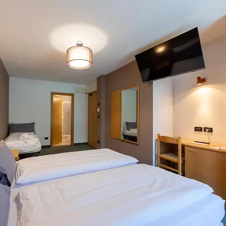 Hotel Flos 3*