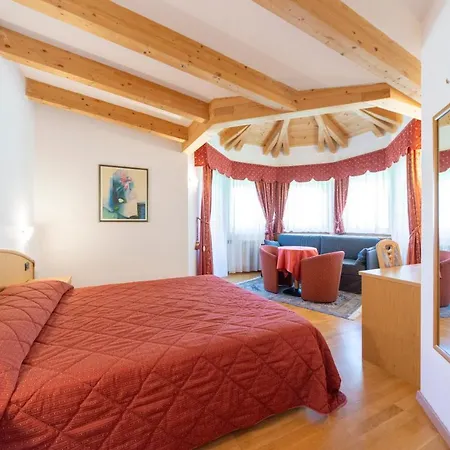 Hotel Flos 3*
