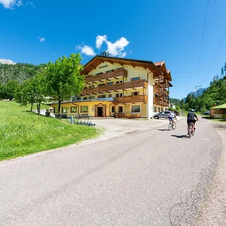Hotel Flos Moena