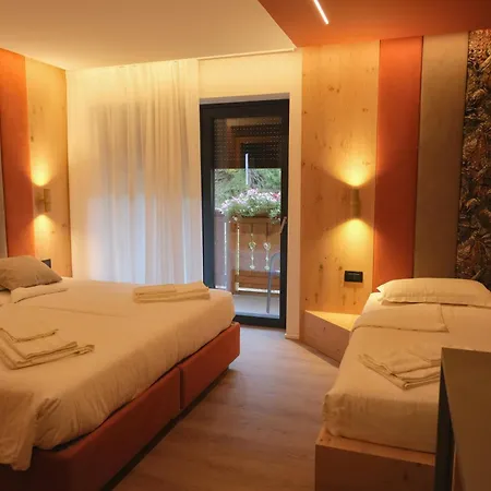 Hotel Flos 3*